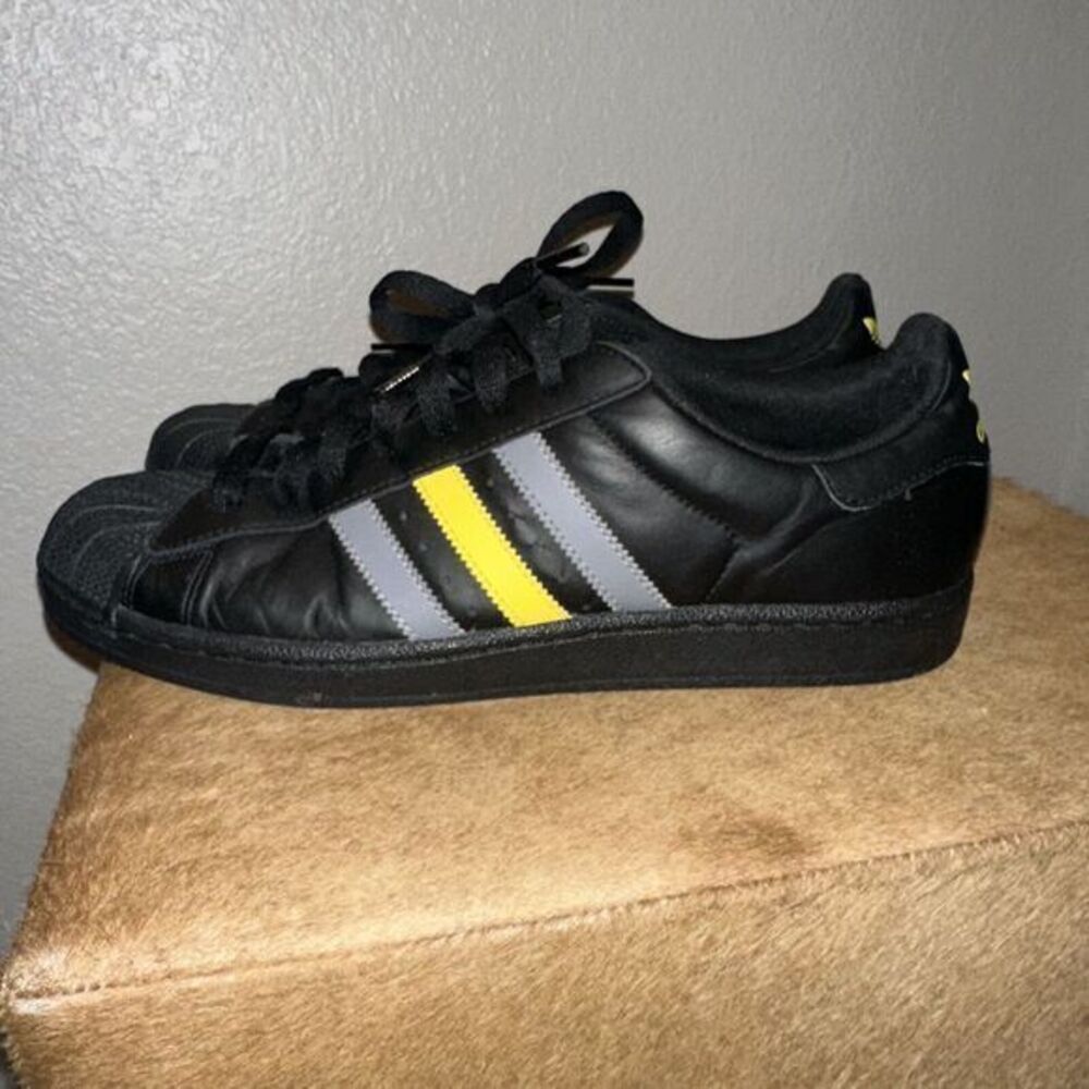 Adidas Superstar  Classic Clamshell‎ Toe Shoe Black  Grey Yellow Size 11.5. - Picture 2 of 7